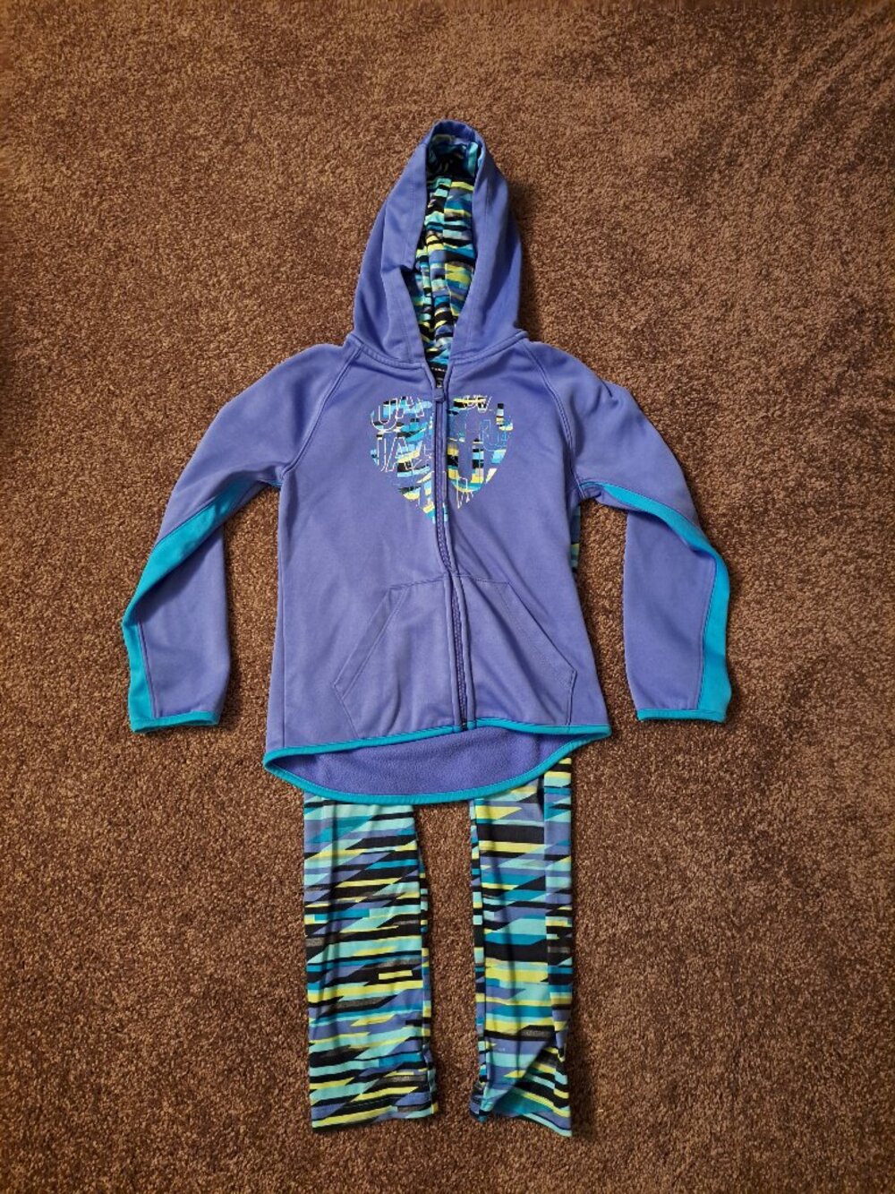 Under Armour jacket& leggings set,full zip closure W/graffiti-style graphics